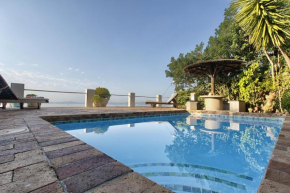 Отель Bluegum Hill Guesthouse  Кейптаун